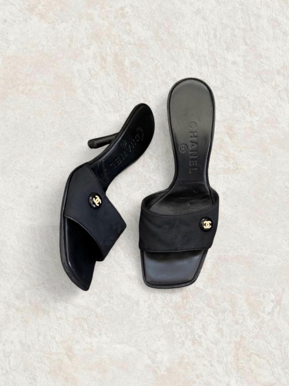 Rare Vintage Chanel Black Travel Ligne Canvas CC Logo Button Mule Kitten Heels